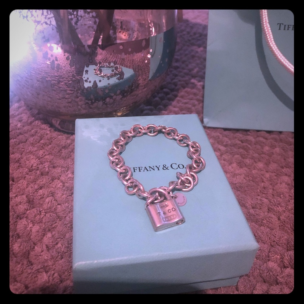 Tiffany & Co padlock bracelet 💜TIMELESS 💜